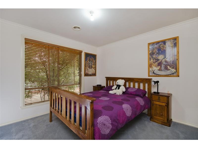 16 Charing Cross Place, Wyndham Vale VIC 3024