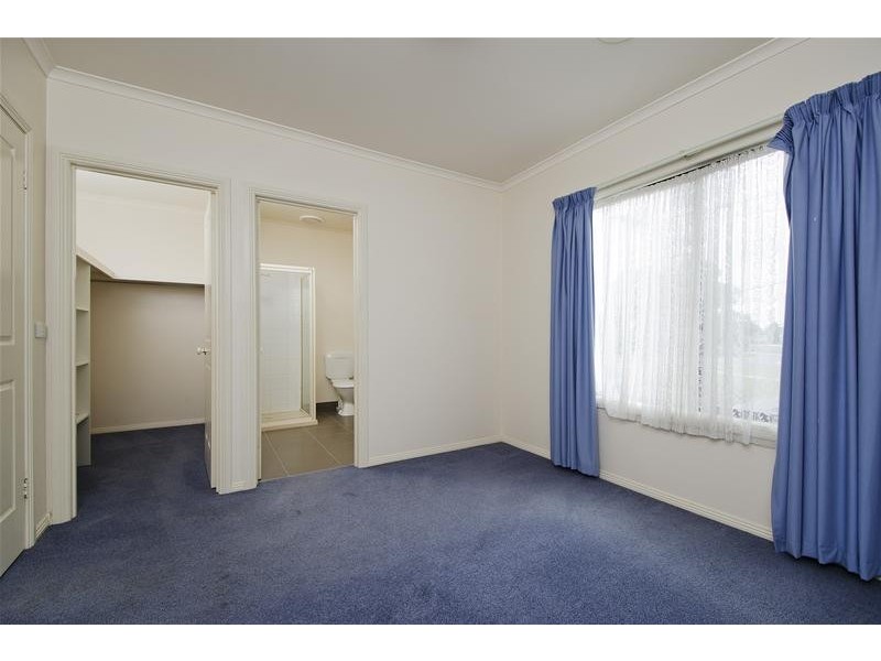 1/157 Ballan Road, Wyndham Vale VIC 3024
