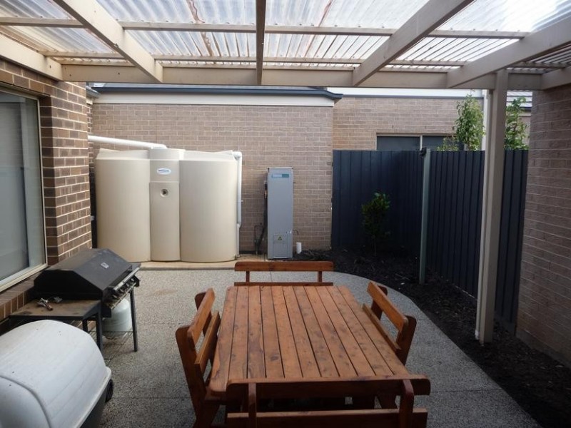 1/11 Annarosa Court, Werribee VIC 3030