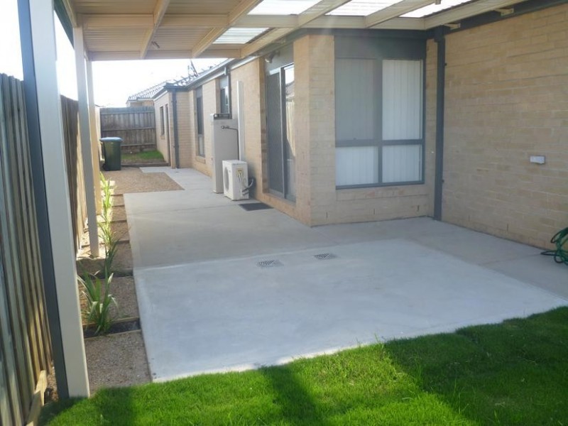 2/14 Mermaid Crescent, Wyndham Vale VIC 3024