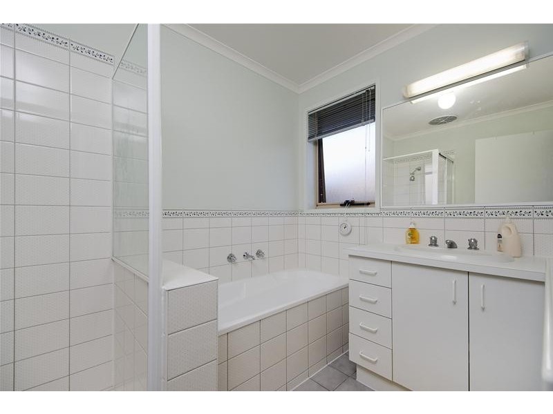 93 Dowling Avenue, Hoppers Crossing VIC 3029