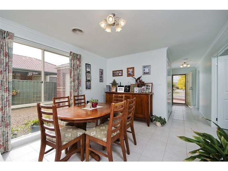 9 Paddington Grove, Wyndham Vale VIC 3024