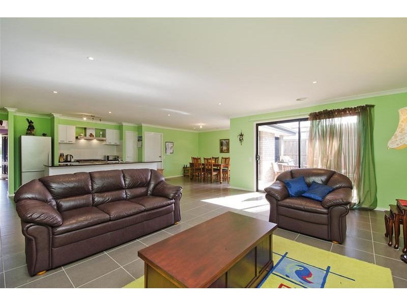 8 Decora Court, Werribee VIC 3030