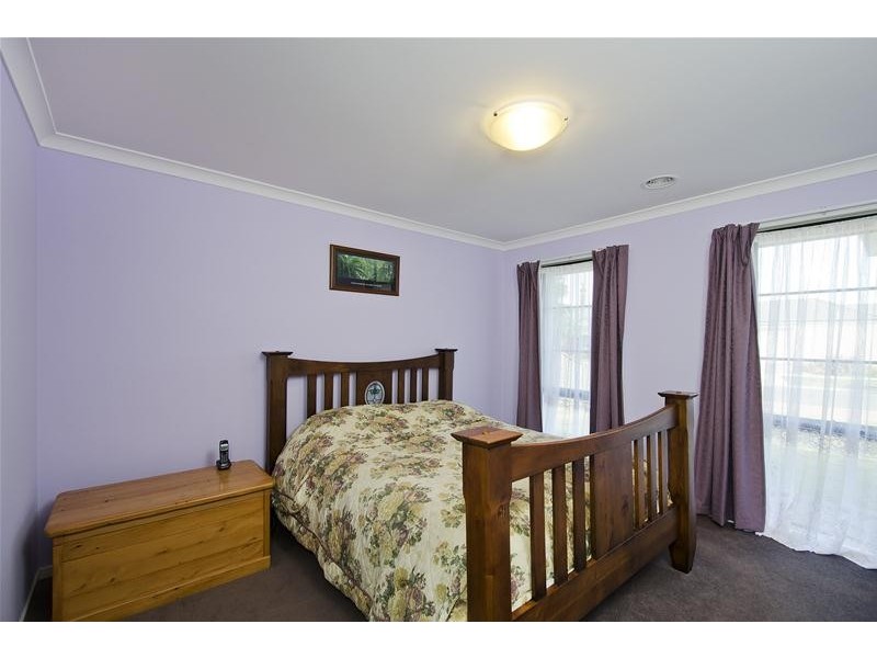 8 Decora Court, Werribee VIC 3030