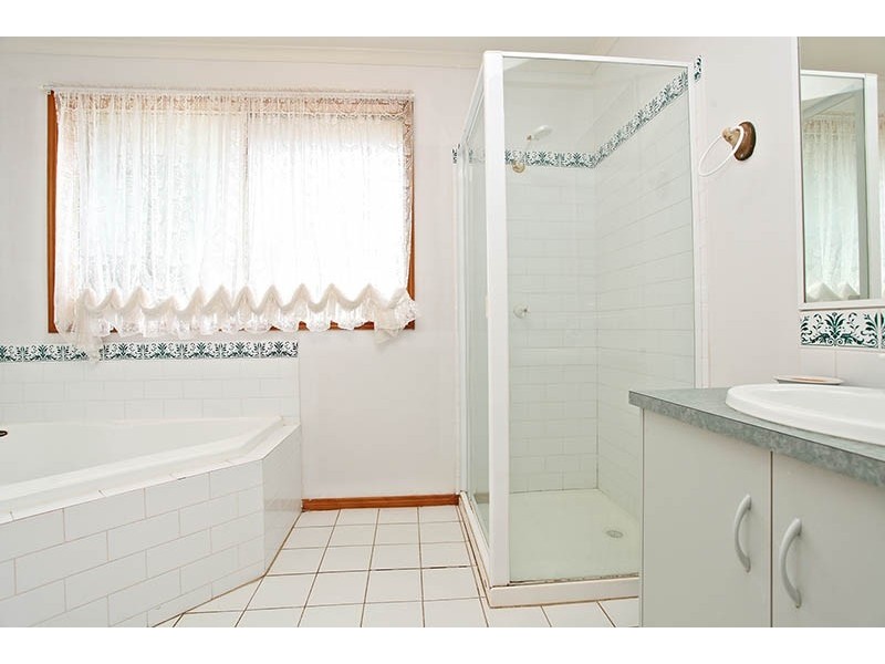 56 Koroneos Drive, Werribee South VIC 3030