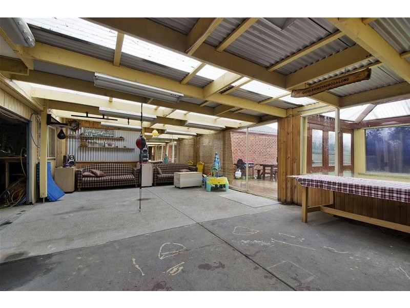 27 Angela Drive, Hoppers Crossing VIC 3029