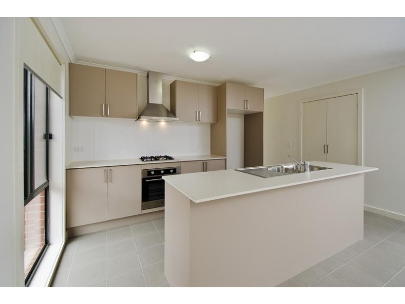 76 Kinglake Drive, Wyndham Vale VIC 3024