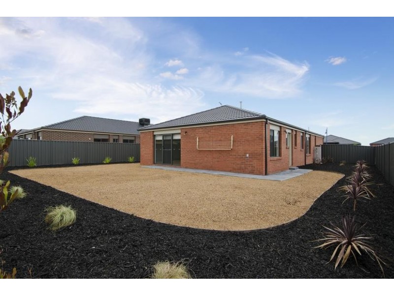76 Kinglake Drive, Wyndham Vale VIC 3024