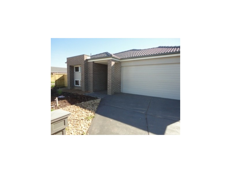16 Jeremy Street, Tarneit VIC 3029