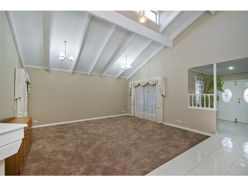 2 Henshaw Court, Werribee VIC 3030