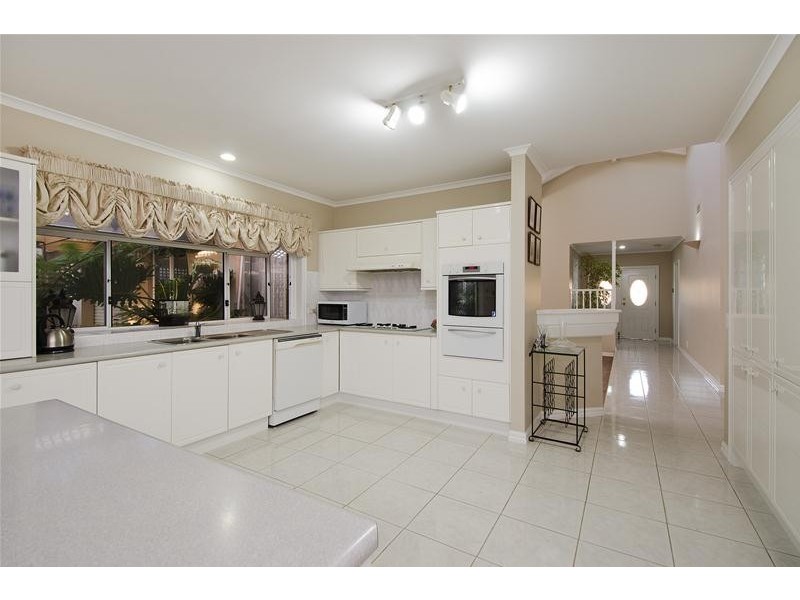 2 Henshaw Court, Werribee VIC 3030