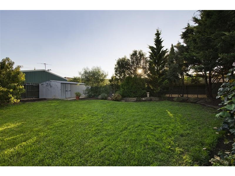 2 Henshaw Court, Werribee VIC 3030