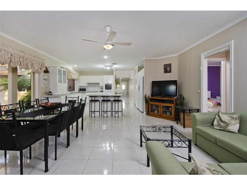 2 Henshaw Court, Werribee VIC 3030