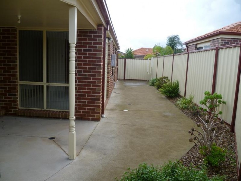 11/6-10 Latham Street, Werribee VIC 3030