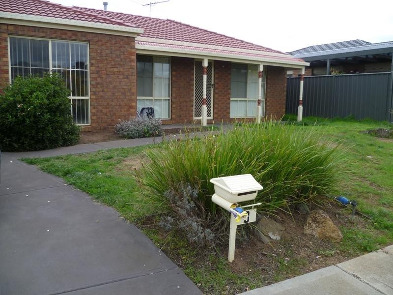 3 Maclarens Close,, Wyndham Vale VIC 3024