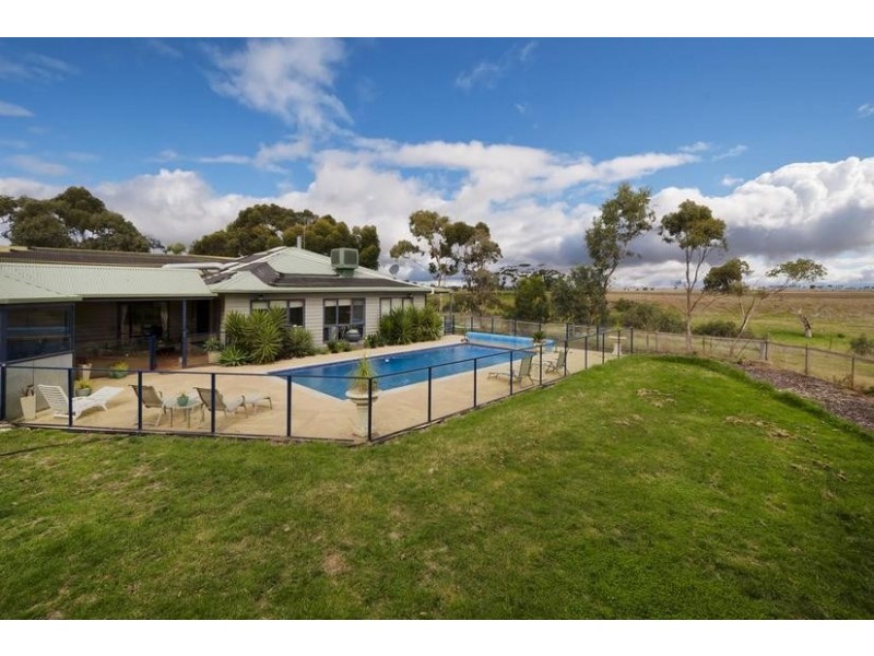 1 Shanahans Road, Mount Cottrell VIC 3024