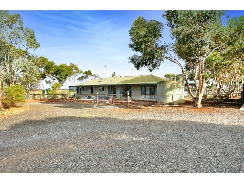 1 Shanahans Road, Mount Cottrell VIC 3024
