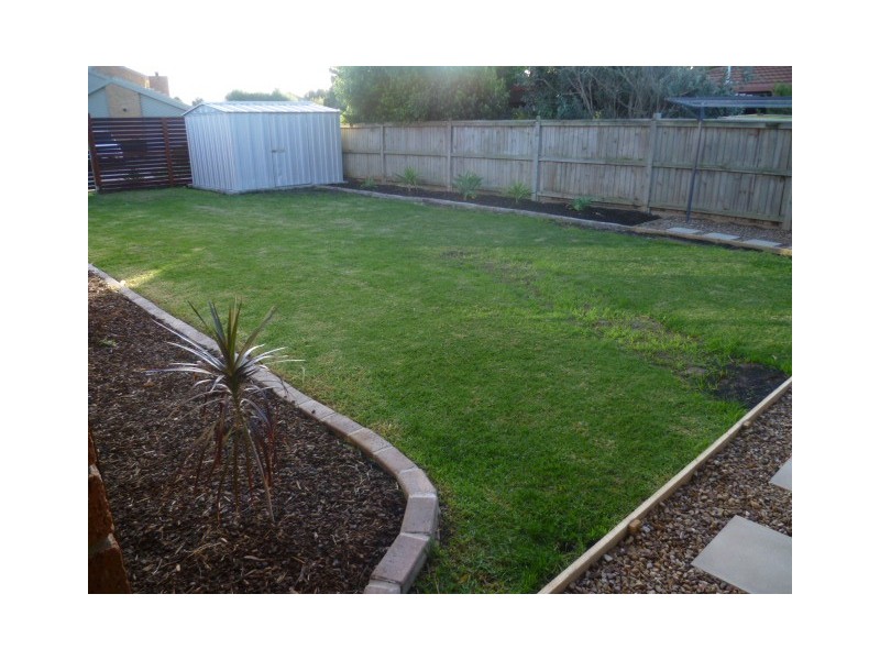 6 AURORA CRT,, Werribee VIC 3030