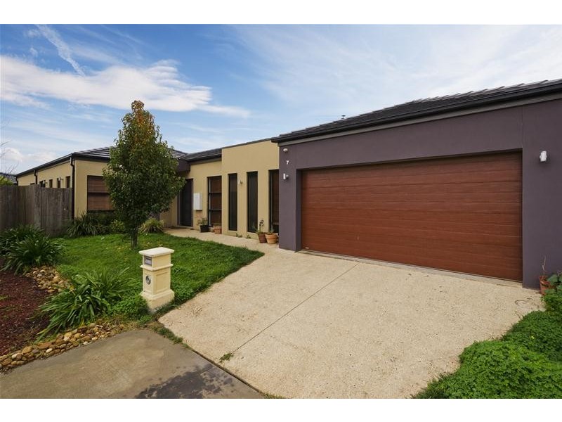 7 Officer Court, Werribee VIC 3030