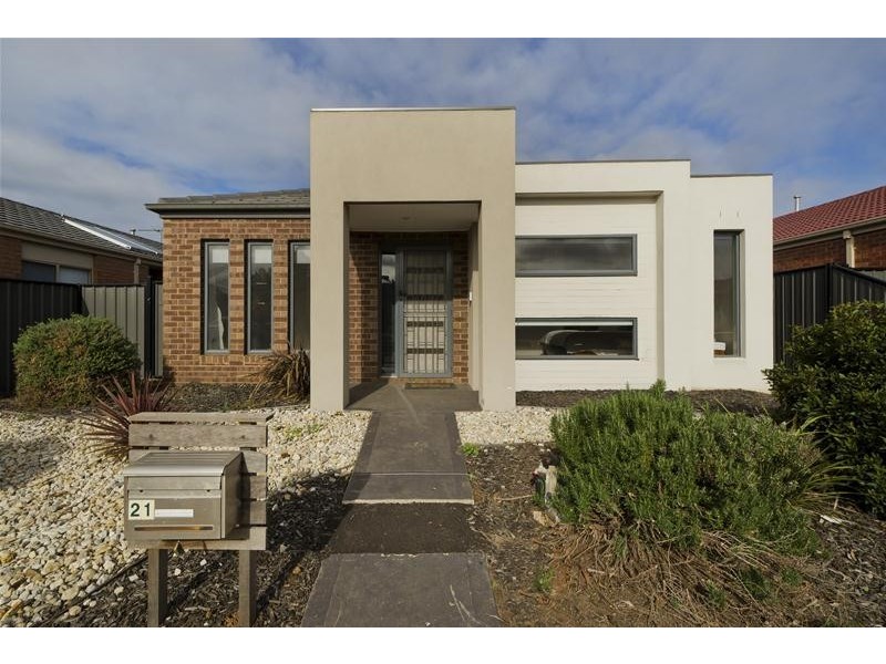 21 Archibald Chase, Point Cook VIC 3030