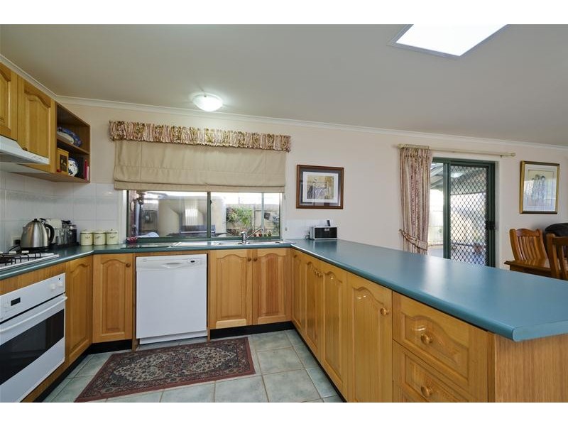 2 Quinlan Court, Werribee VIC 3030