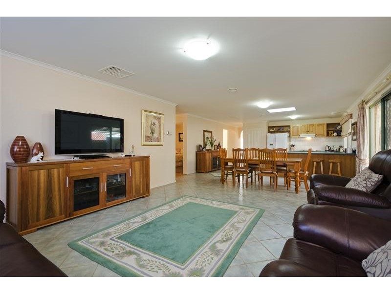 2 Quinlan Court, Werribee VIC 3030