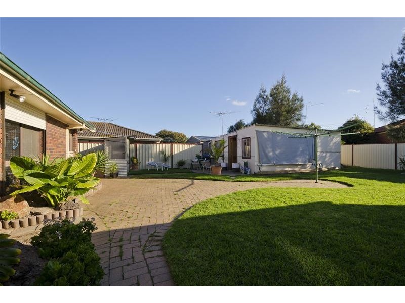 16 Bottlebrush Drive, Hoppers Crossing VIC 3029