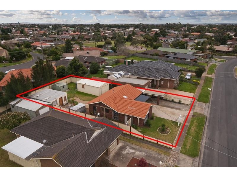 16 Bottlebrush Drive, Hoppers Crossing VIC 3029