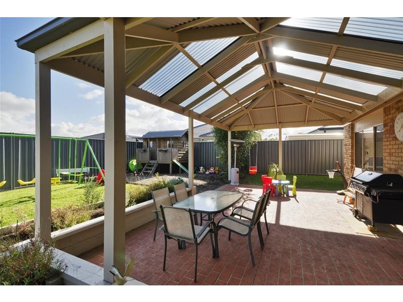 5 Glenmaggie Place, Wyndham Vale VIC 3024