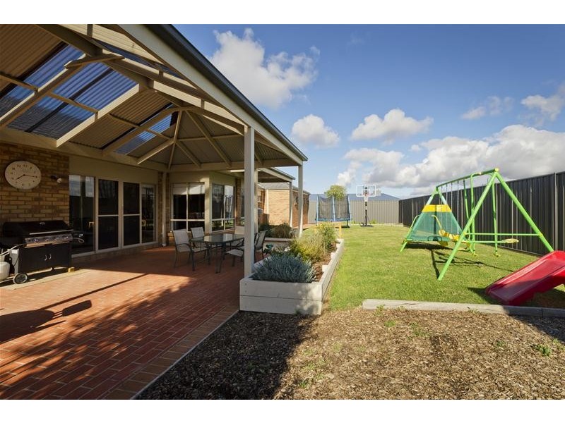 5 Glenmaggie Place, Wyndham Vale VIC 3024
