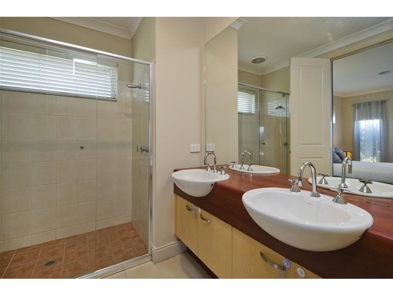 5 Glenmaggie Place, Wyndham Vale VIC 3024