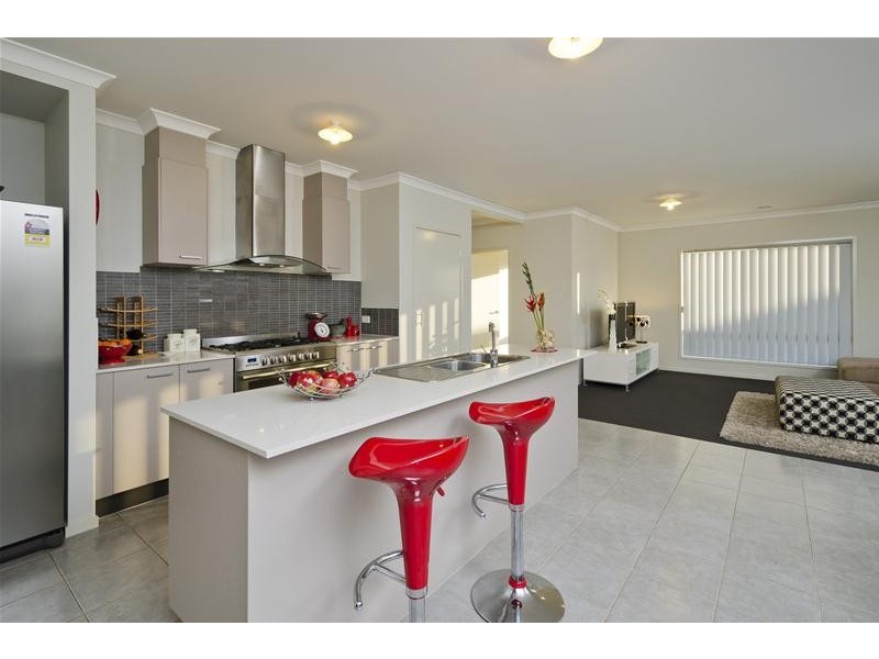 11 Verona Avenue, Tarneit VIC 3029