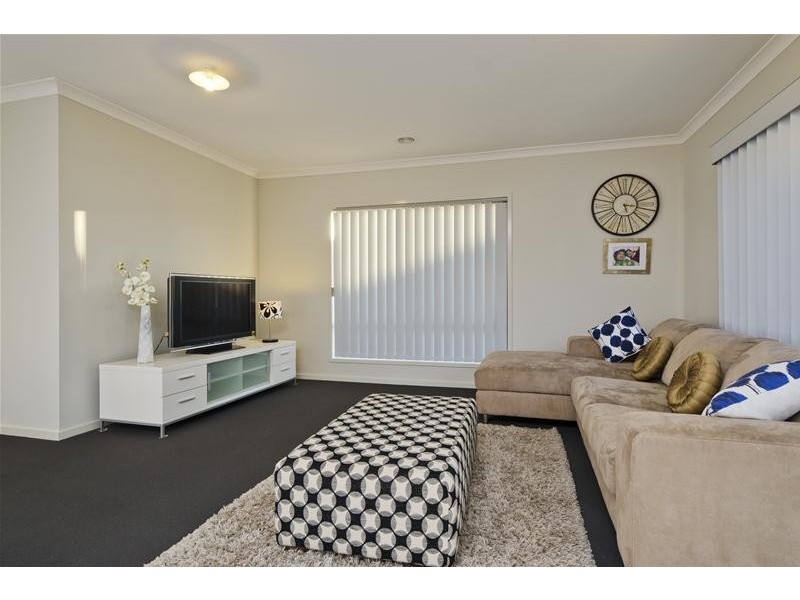 11 Verona Avenue, Tarneit VIC 3029