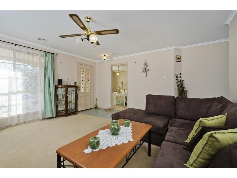 51 Jade Crescent, Wyndham Vale VIC 3024
