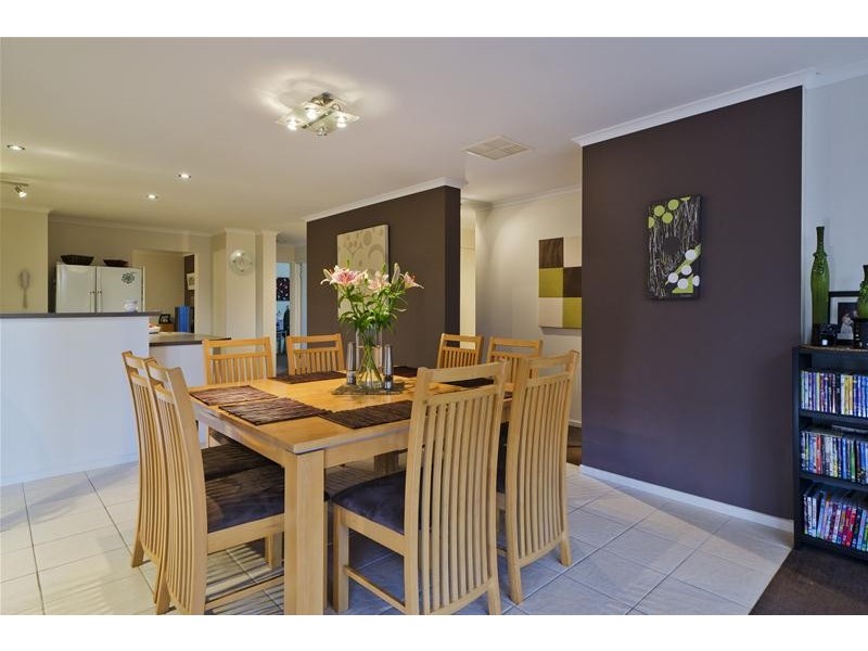 8 Eppalock Drive, Wyndham Vale VIC 3024