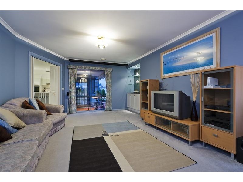 18 Golden Ash Grove, Hoppers Crossing VIC 3029