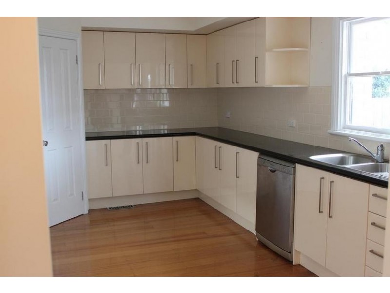 42 Duncans Road, Werribee VIC 3030