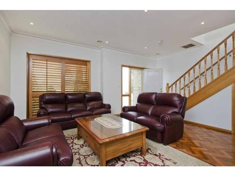 33 Empire Drive, Hoppers Crossing VIC 3029