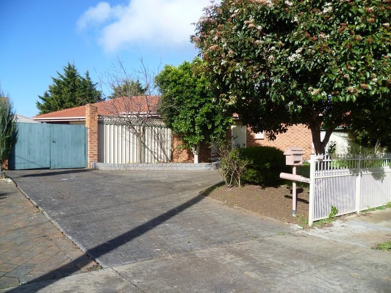 12 Boyd Court, Werribee VIC 3030