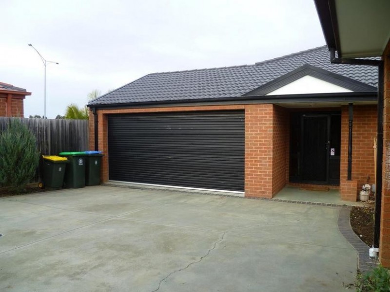 2/12 Perez Crt, Werribee VIC 3030