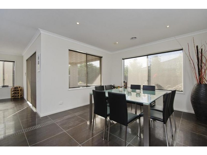 9 Serene Street, Tarneit VIC 3029