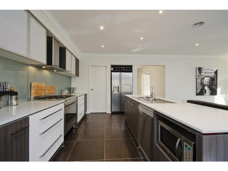 9 Serene Street, Tarneit VIC 3029