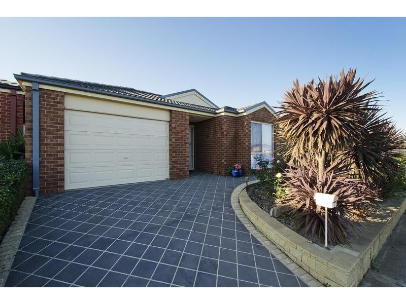 5 Cuthbert Ave, Truganina VIC 3029