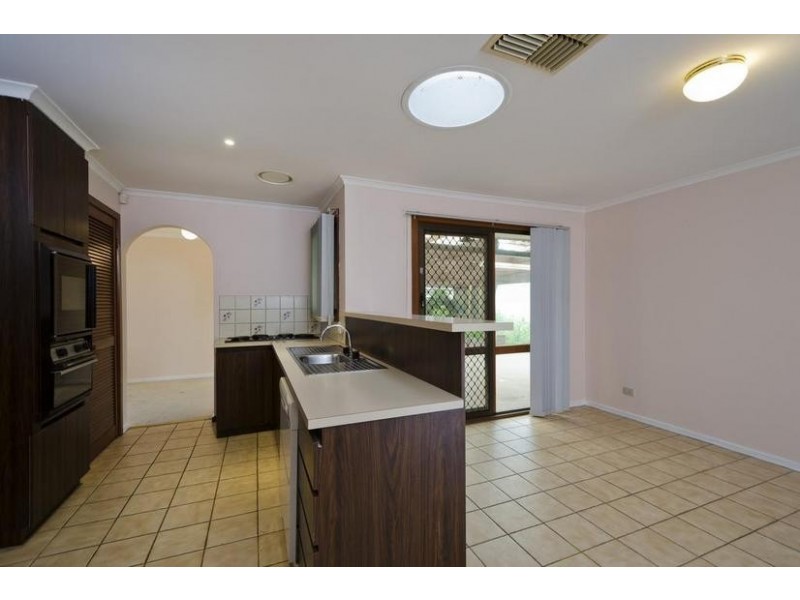 19 Swan Street, Werribee VIC 3030
