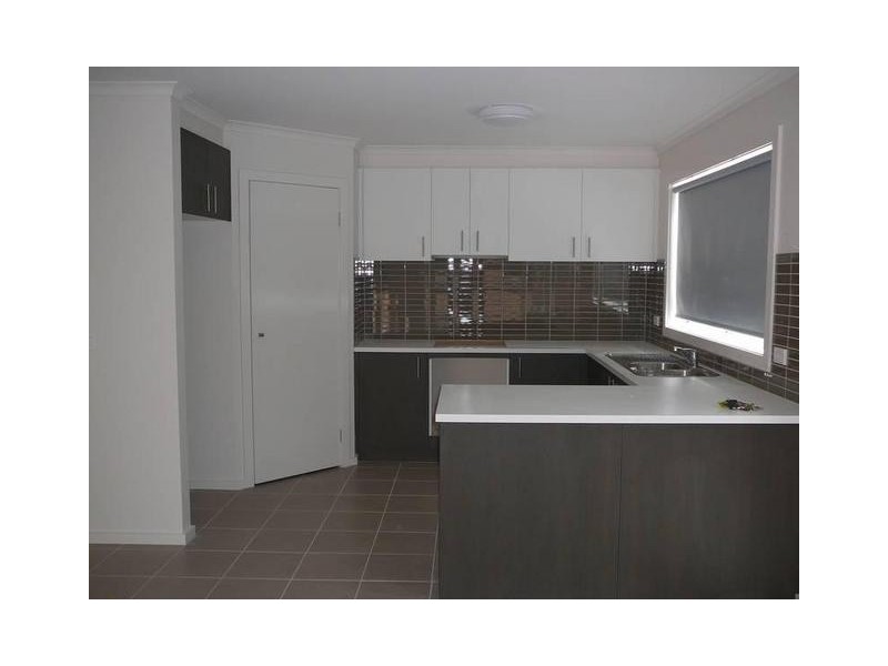 1a Vaina St, Werribee VIC 3030