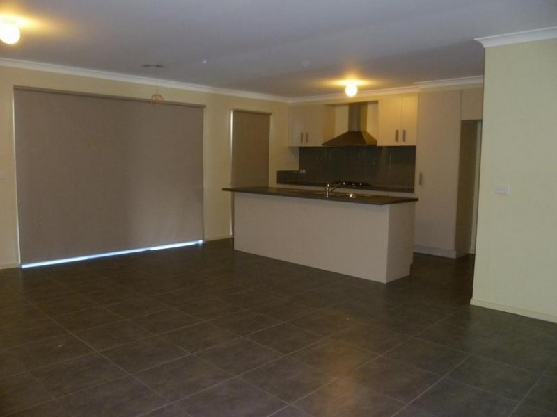30 Eltham Parade, Wyndham Vale VIC 3024