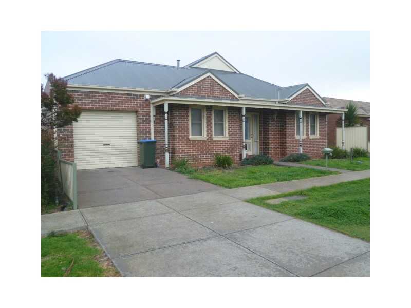 1/105 Hogans Road, Hoppers Crossing VIC 3029