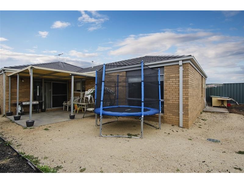 15 Hidden Valley Drive, Tarneit VIC 3029