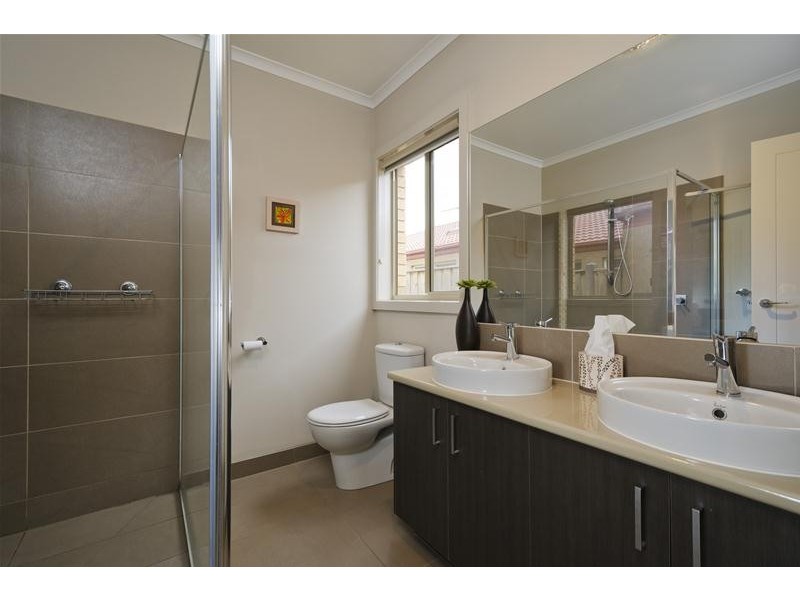 3 Mallard Close, Williams Landing VIC 3027