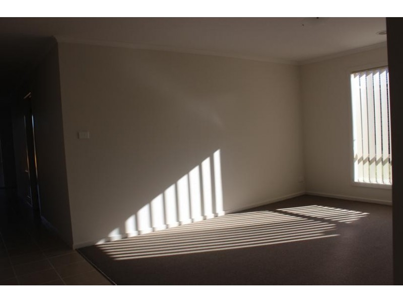 3 Airlie Avenue, Point Cook VIC 3030